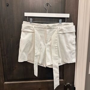 Banana republic Elegant White Women's Shorts